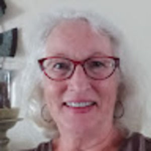 Meet your Posher, Elaine